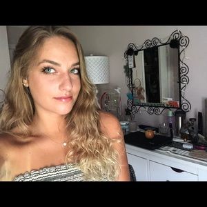 Meet your Posher, Lindsey